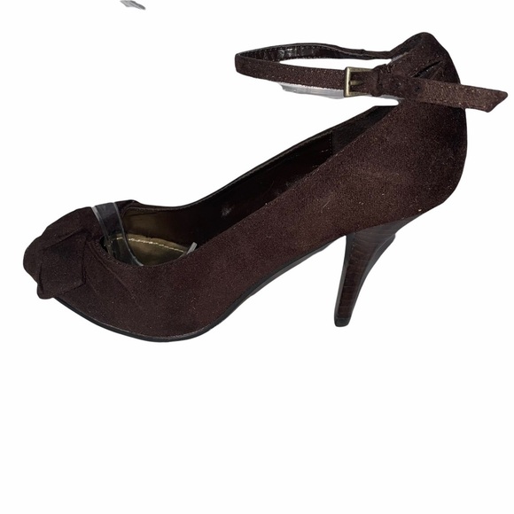 💋Bundle 4 items for $20. Add items💋 to a bundle - Picture 1 of 10